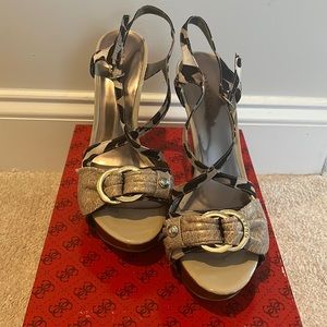 Guess Animal Print Heel.